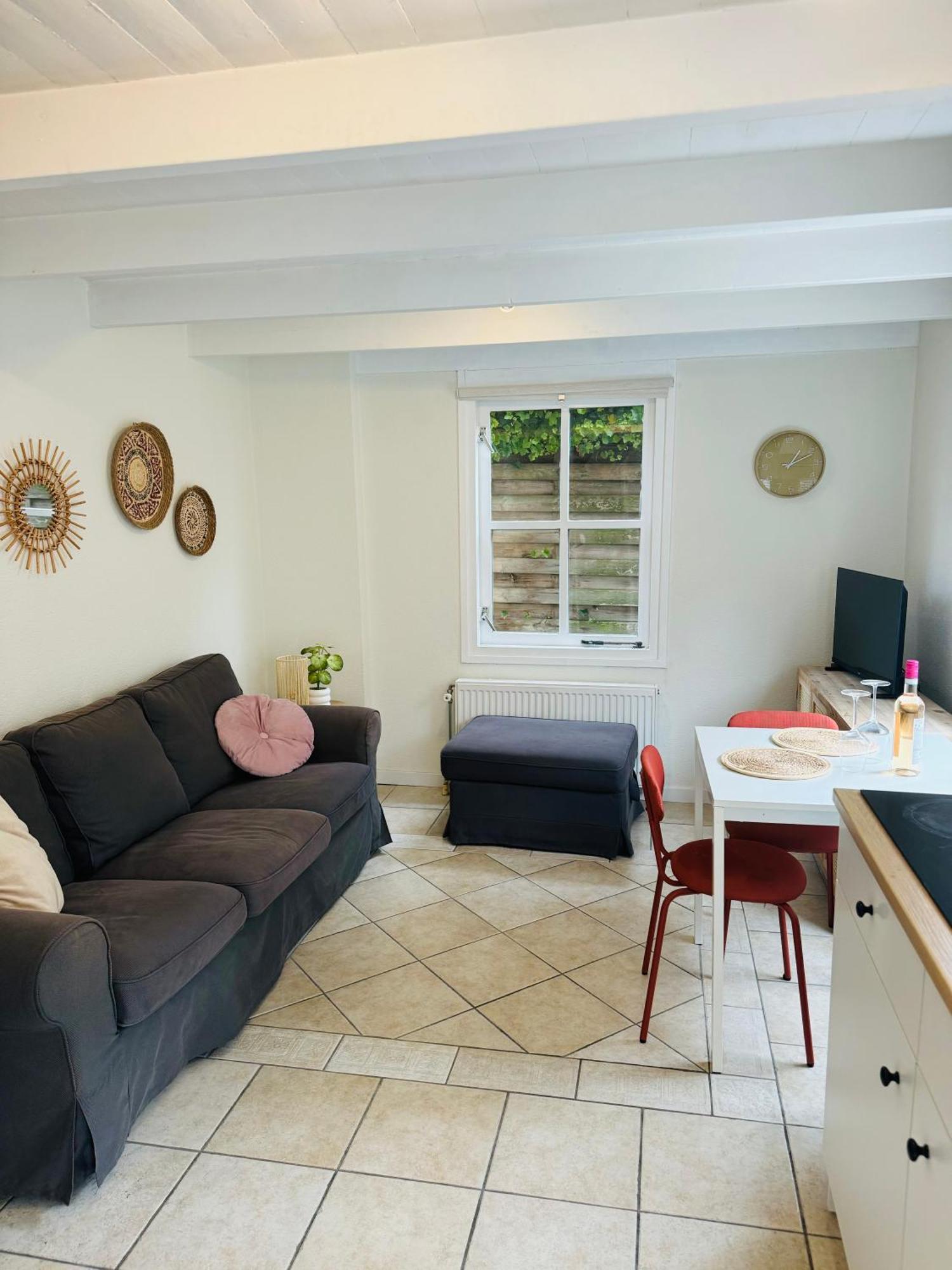 Hello - Tiny House Julianastraat 12 Appartement *
